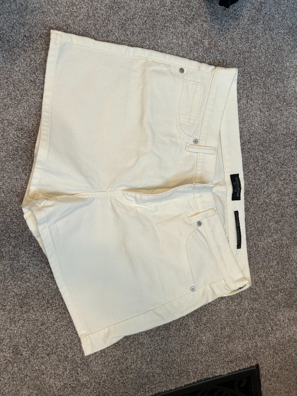 Womens White Denim shorts (Banana Republic) size 32